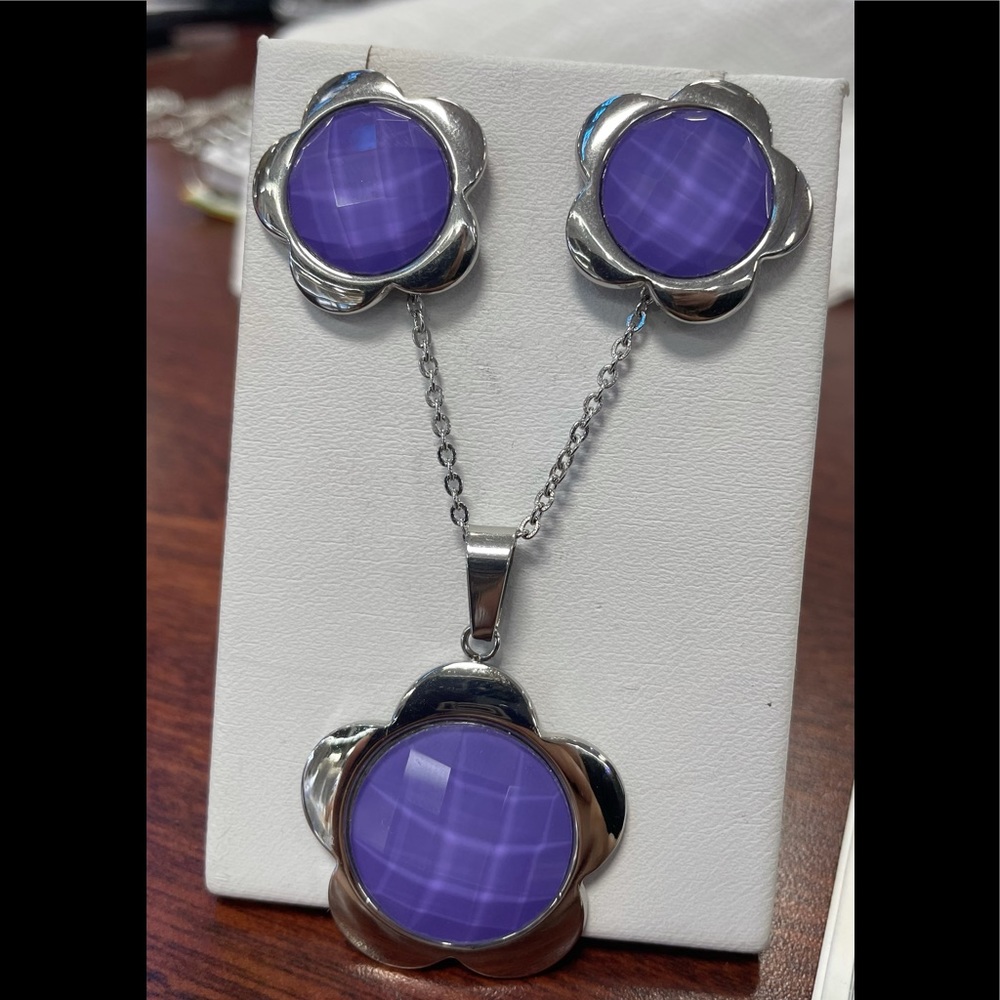 Purple flower set